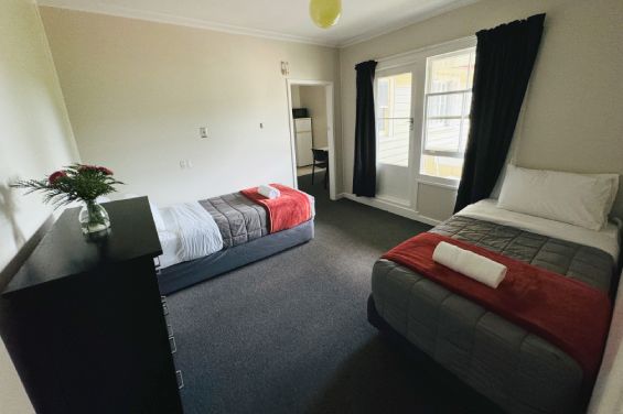 Apartment 25 single beds